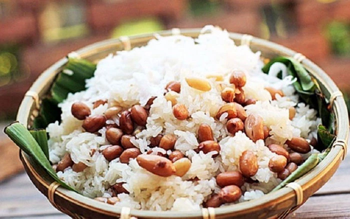 Hướng dẫn cách nấu xôi lạc ngon như ngoài tiệm 4 Bước 5: Nấu Xôi