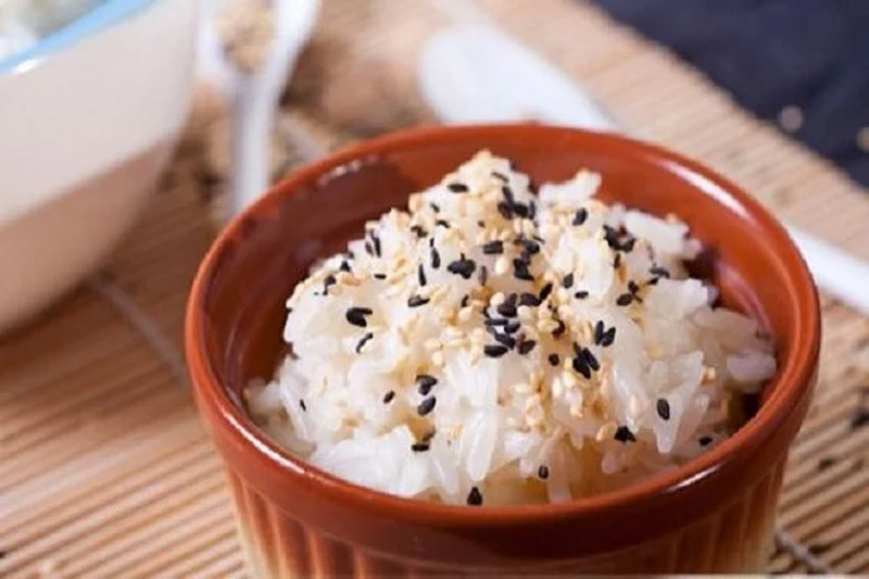 Hướng dẫn cách nấu xôi lạc ngon như ngoài tiệm 6 Cách nấu xôi lạc bằng nồi áp suất điện