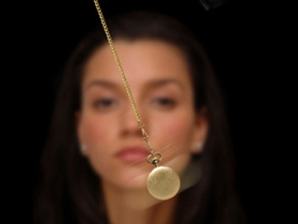 Thôi miên giấc ngủ là gì? Hiệu quả không? Liệu pháp thôi miên giác ngủ sau 5 phút