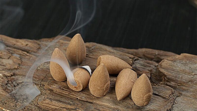 Xông nhà mới bằng trầm hương