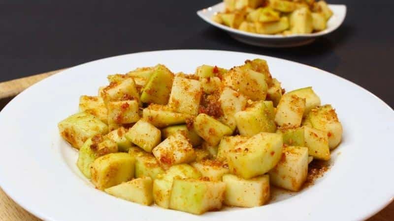 Cách làm xoài lắc cực ngon đơn giản tại nhà, ăn là ghiền