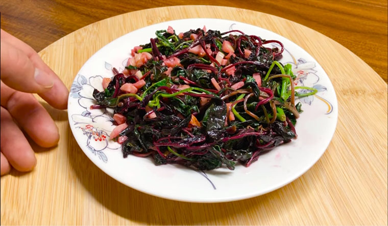 rau dền xào tỏi hấp dẫn