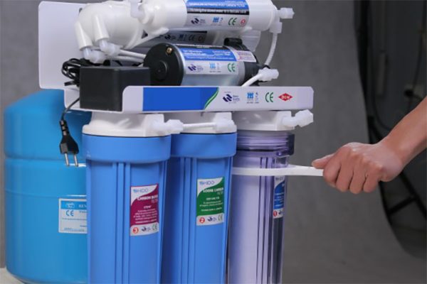 Hướng dẫn tự thay lõi lọc nước tại nhà ai cũng có thể tự làm