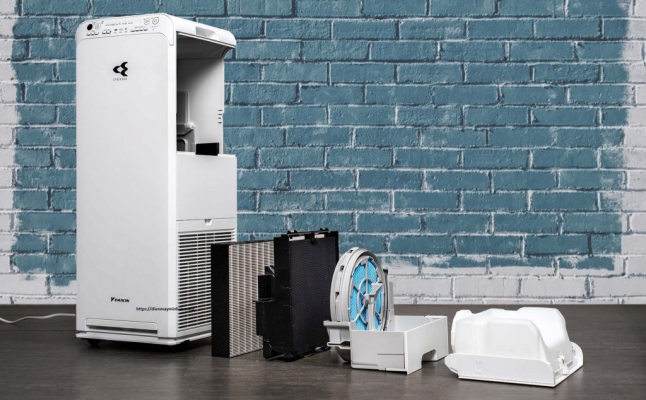 Cách vệ sinh máy lọc không khí Daikin đúng cách tại nhà