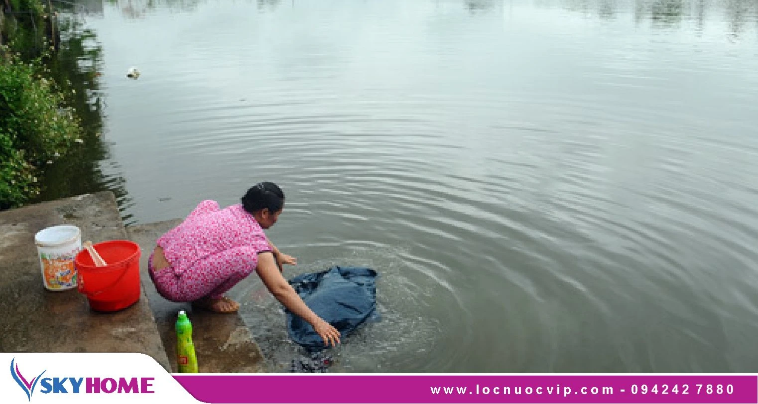 Môi trường nước mặt là gì? Thực trạng ô nhiễm và giải pháp