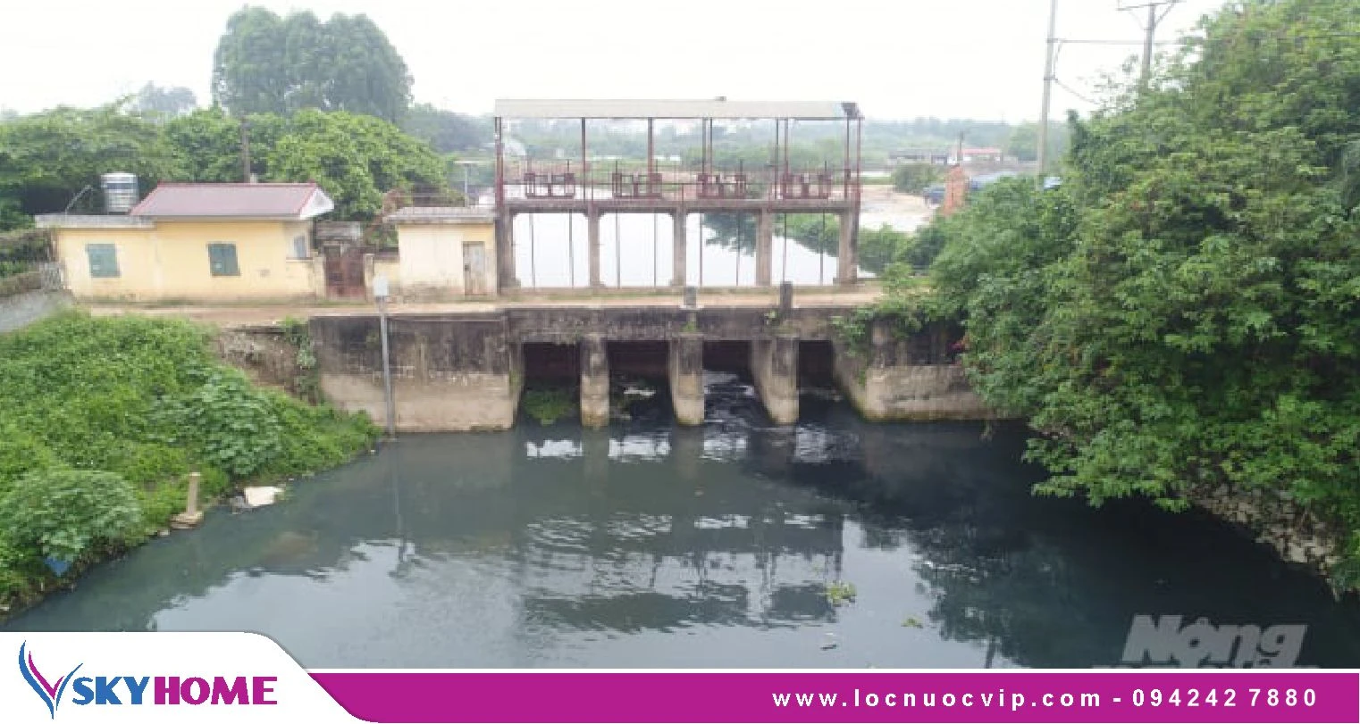 Ô nhiễm nước mặt và nước ngầm: Vấn đề nào nguy hại hơn?